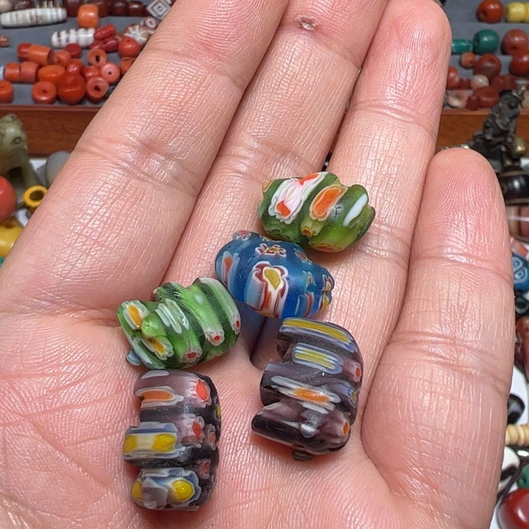 玻璃颈饰356798888888999