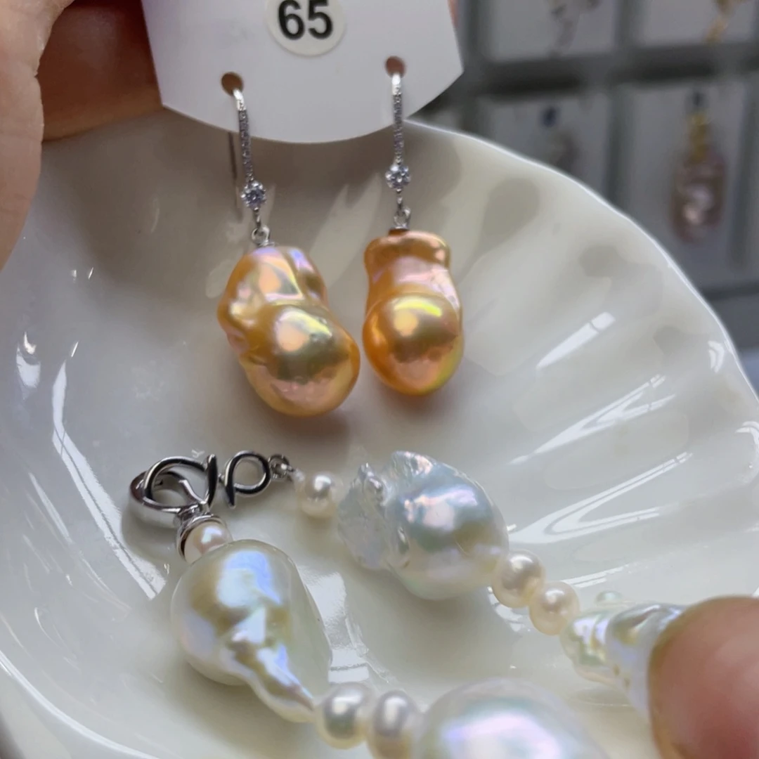 用***3淡水珍珠银S925镶嵌颈饰