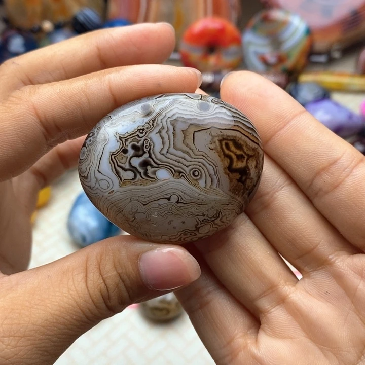 牛***虎玛瑙/玉髓未镶嵌颈饰