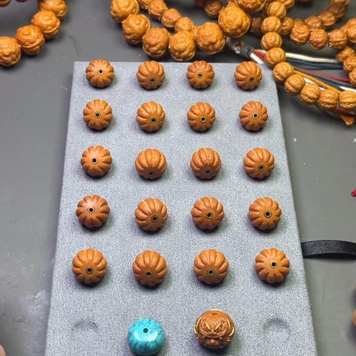 猴头核桃吊坠八棱