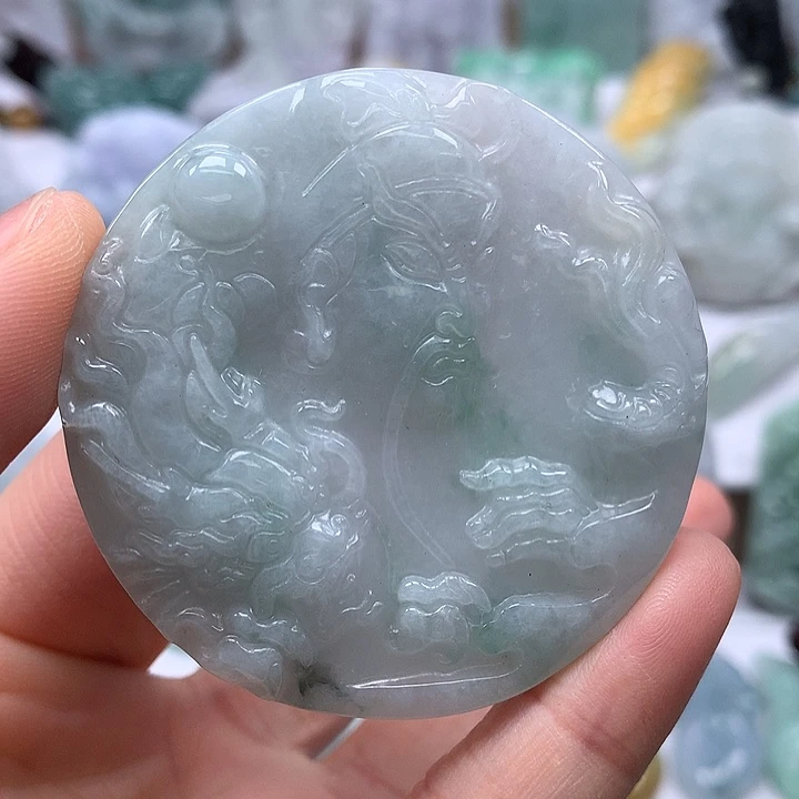 翡翠未镶嵌颈饰玉龙关二爷福利