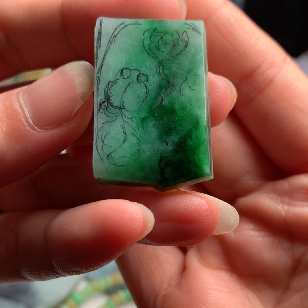 未镶嵌定制翡翠朝**拾翡翠