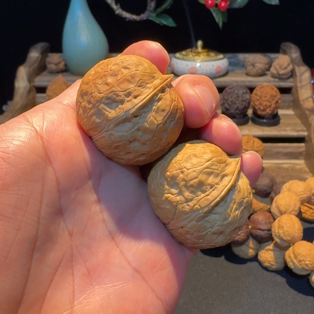 把件文玩核桃云南铁核桃19