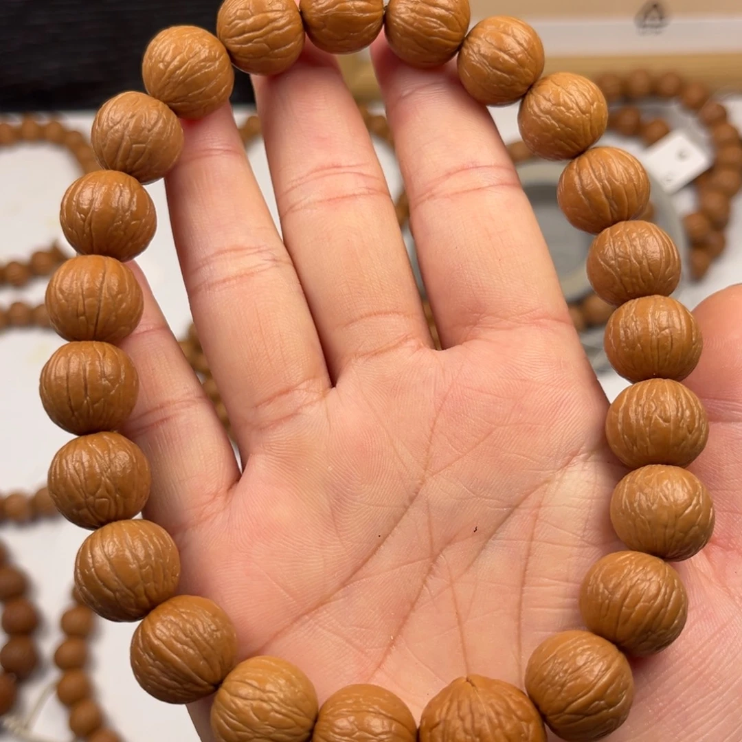 用***1吊坠猴头核桃聚宝盆