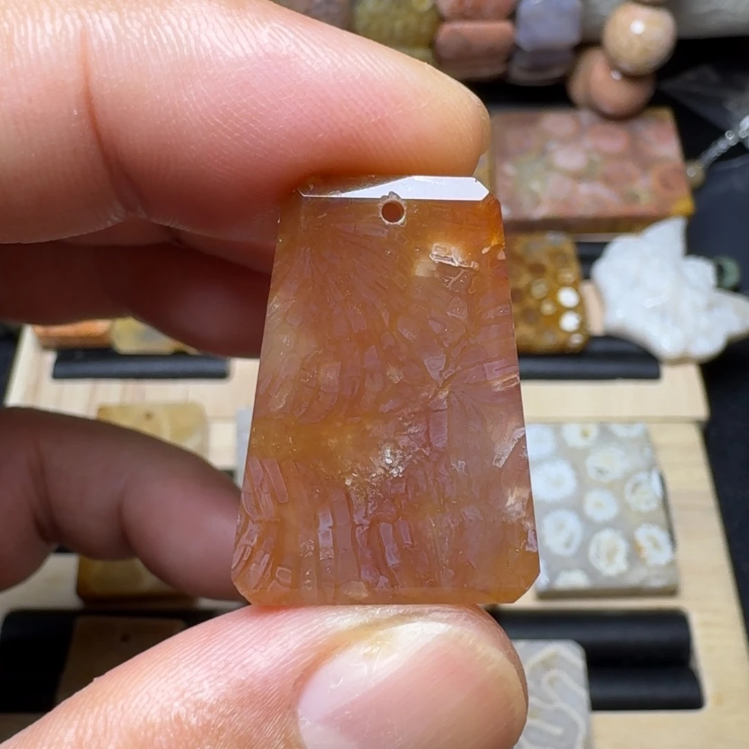 硅化玉未镶嵌纯天然色有机玉石保真色