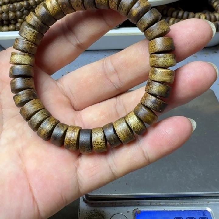 沉香手串_**n乌身手串10克加