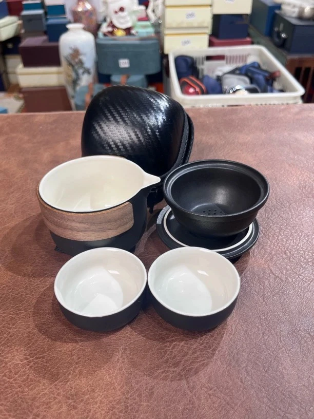 188路宝黑一壶二杯旅行茶具