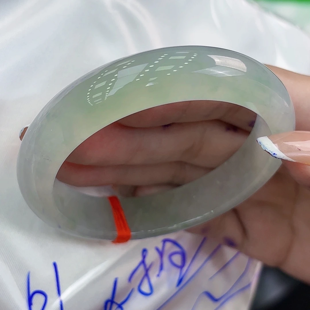 翡翠手镯未镶嵌桃*翡翠手镯