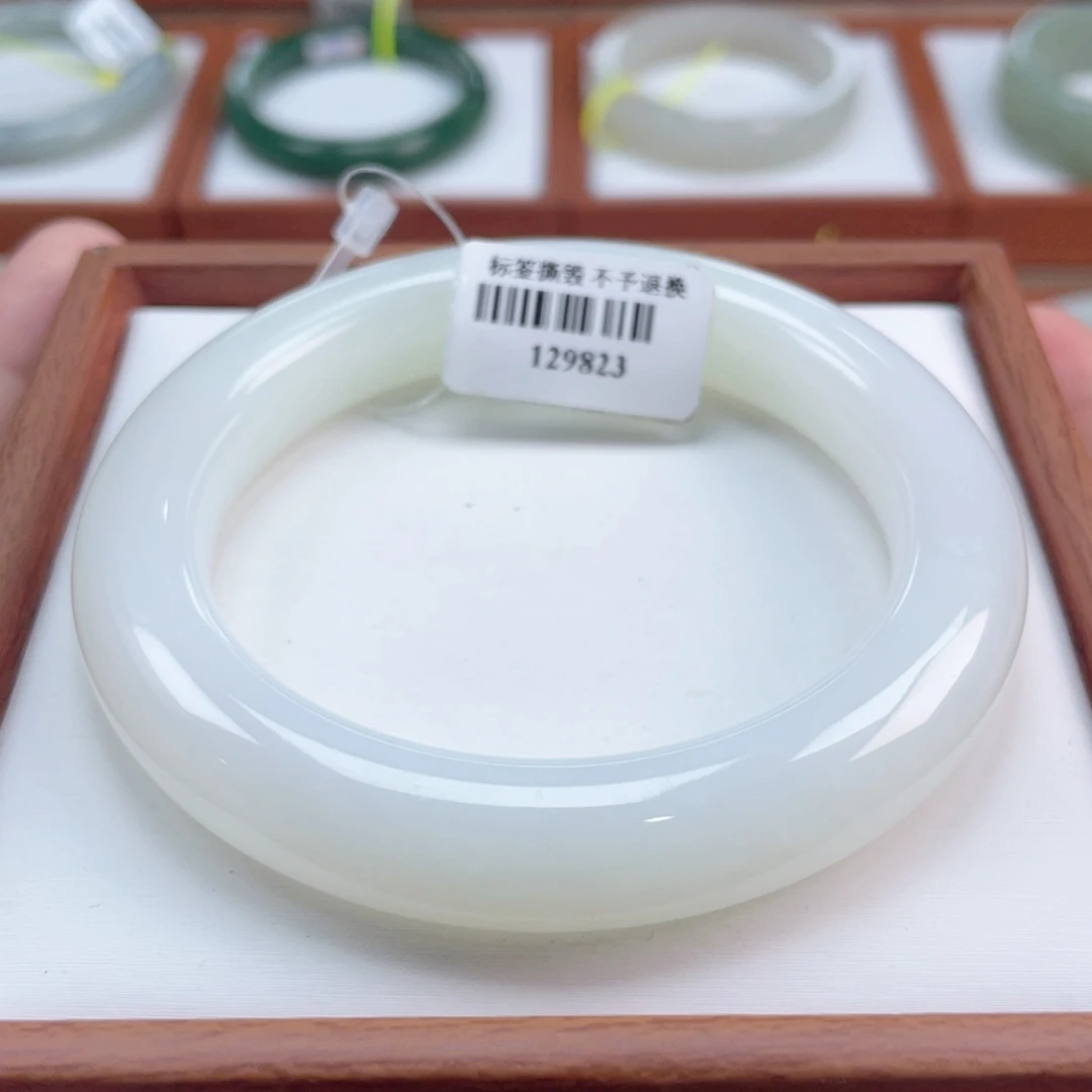 【闪购商品】未镶嵌手镯和田玉和田玉58