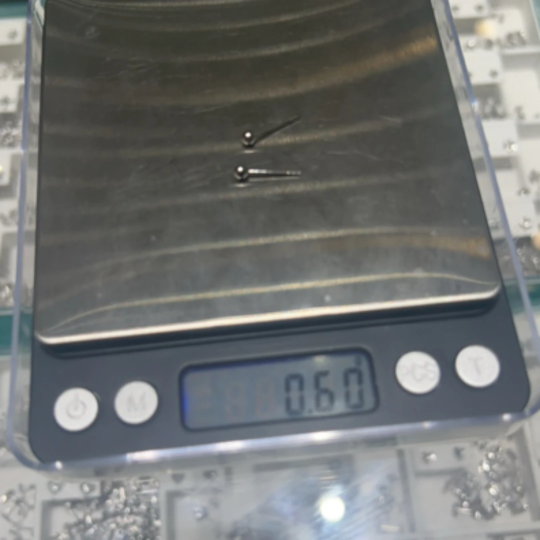 【中国珠宝】PT950 铂金耳钉