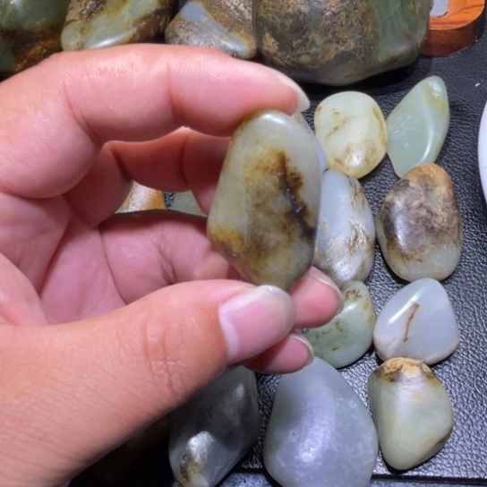 颈饰未镶嵌和田玉4