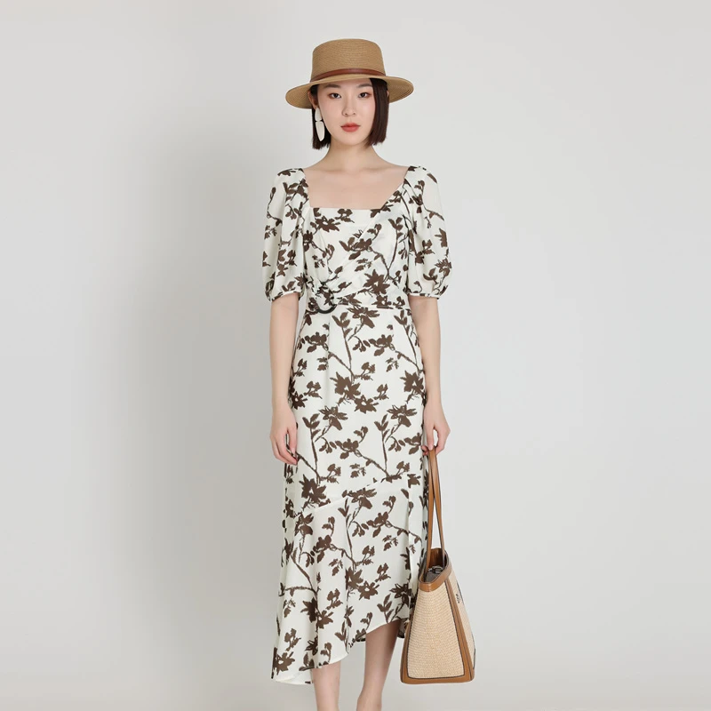 2668茶歇艺术花卉连衣裙2025年夏商场同款薄款方领连衣裙