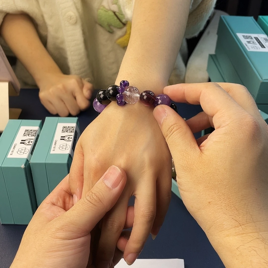 银S925镶嵌水晶手链