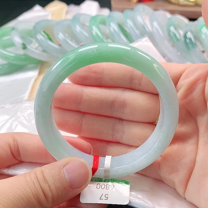 未镶嵌手镯翡翠缅甸A货翡翠手镯