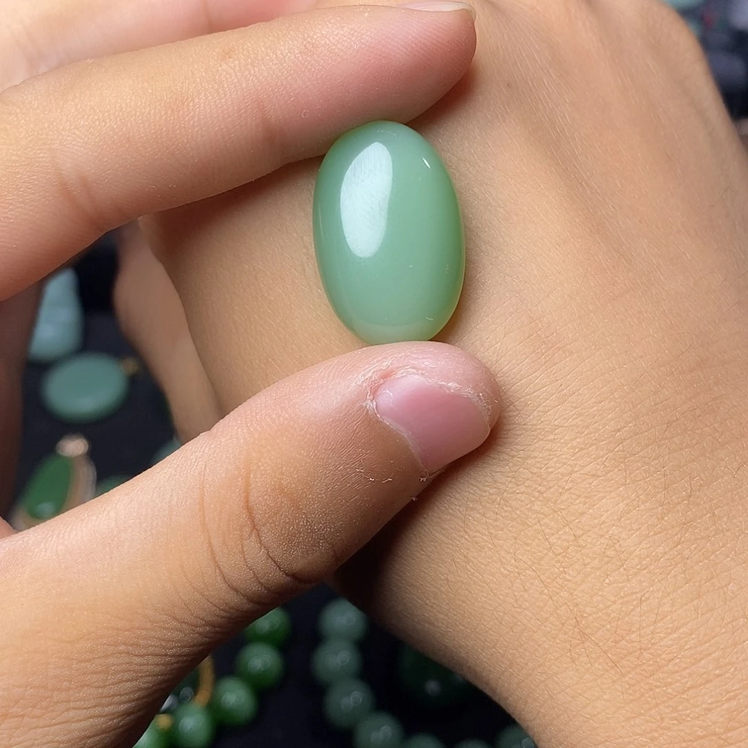 吊坠(不含链)未镶嵌和田玉（碧玉）