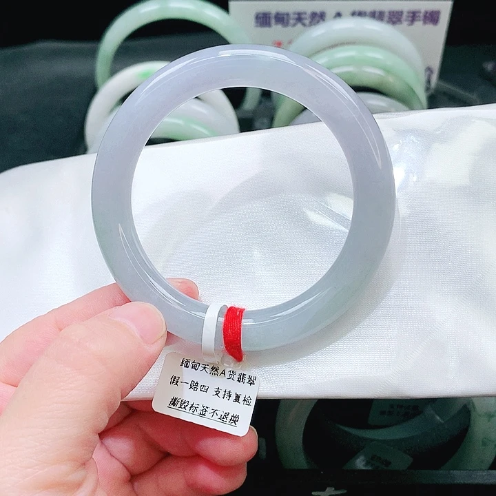 翡翠未镶嵌手镯1382