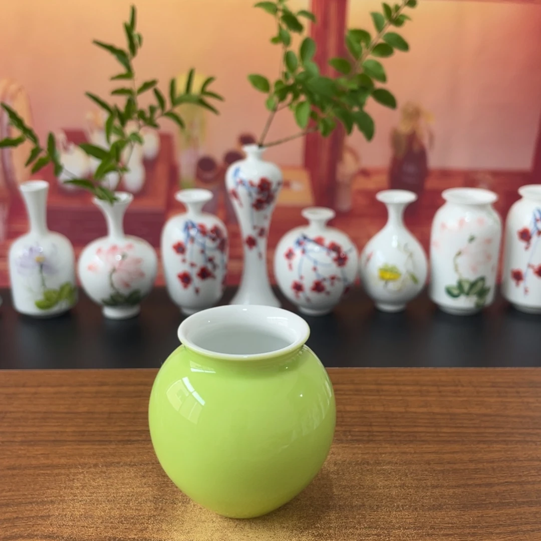 景德镇小花瓶等着你