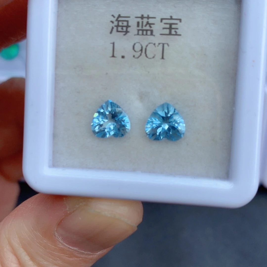 未镶嵌笔搁海蓝宝石1.9克拉裸石