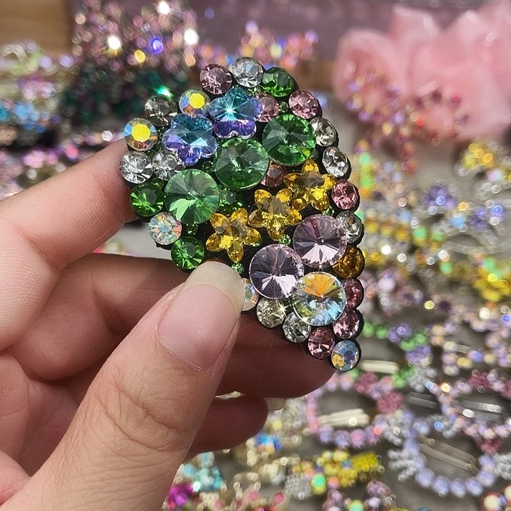 皮质铁合金边夹板