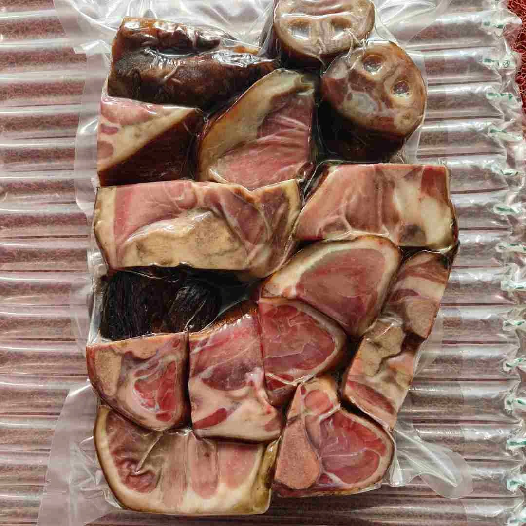 （伍氏佳肴）烟熏正宗川味腊猪脚散装美味好吃