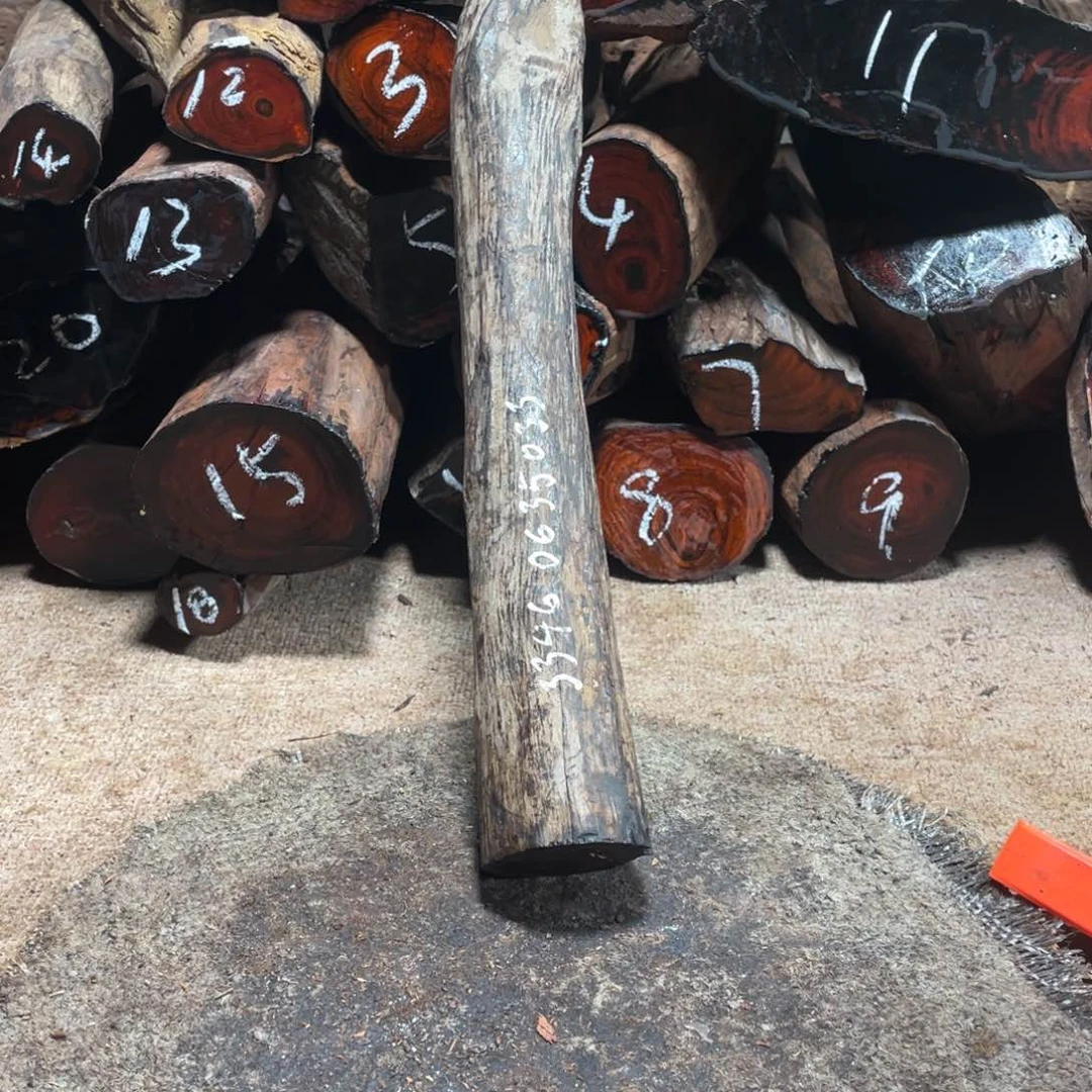 【闪购商品】交趾黄檀（大红酸枝）右***巴