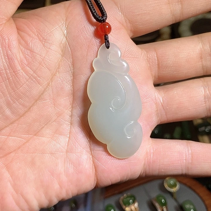 【闪购商品】吊坠(不含链)未镶嵌和田玉