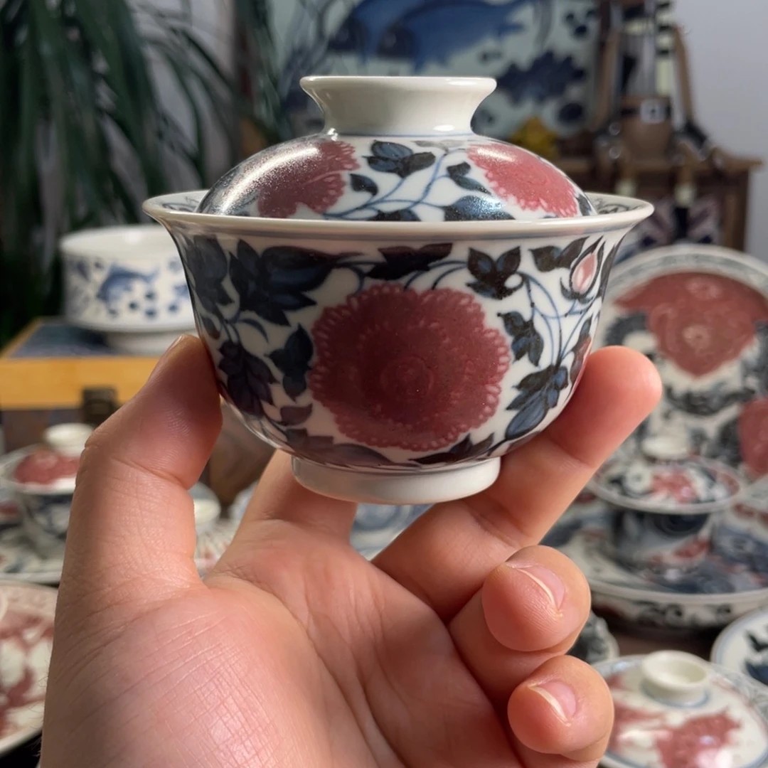 青花釉里红牡丹花盖碗