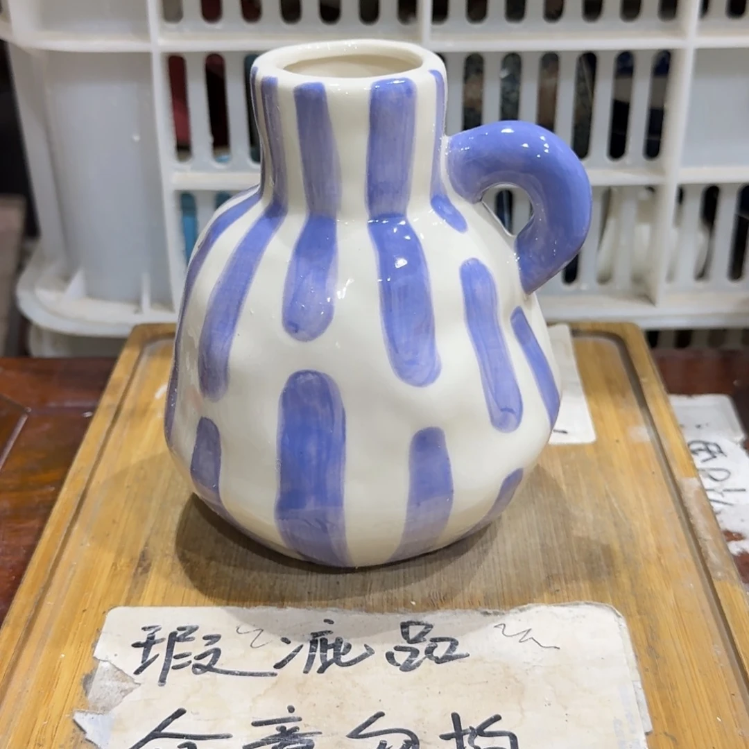 微瑕疵介意勿拍陶瓷器皿M404