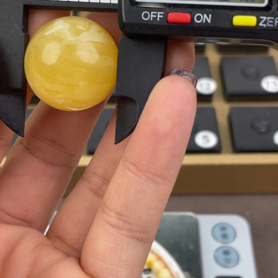 琥珀未镶嵌裸石蜜蜡472