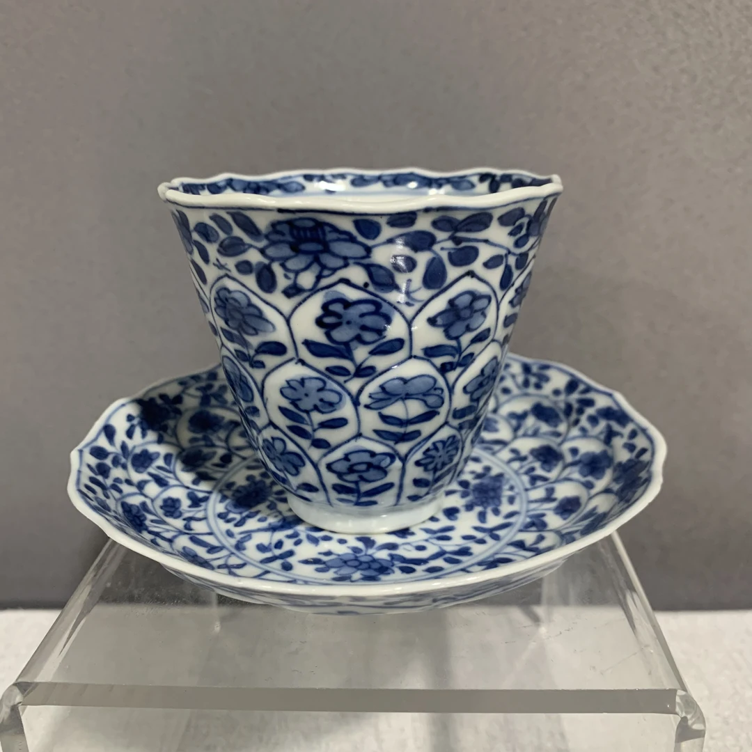 A0901052  清早期 青花花卉纹杯碟 总高约8碟口12杯口7.8