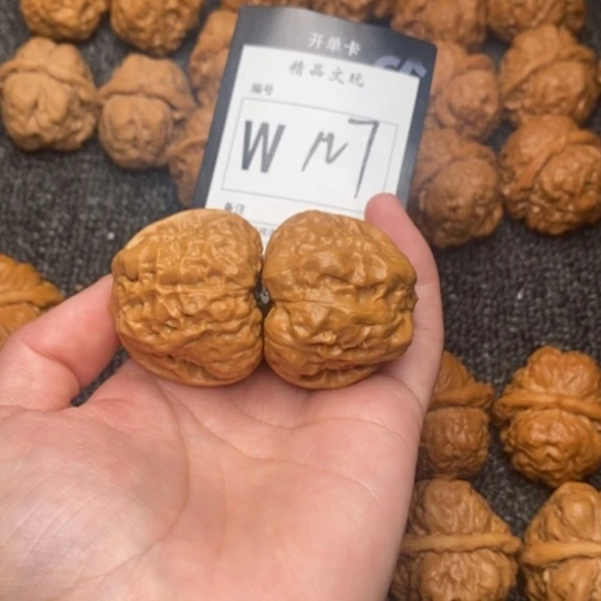 吊坠桃核我是第一百39