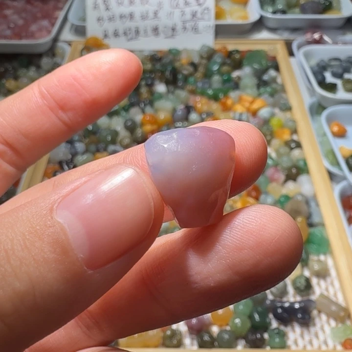 和田玉未镶嵌珠宝半成品璐*