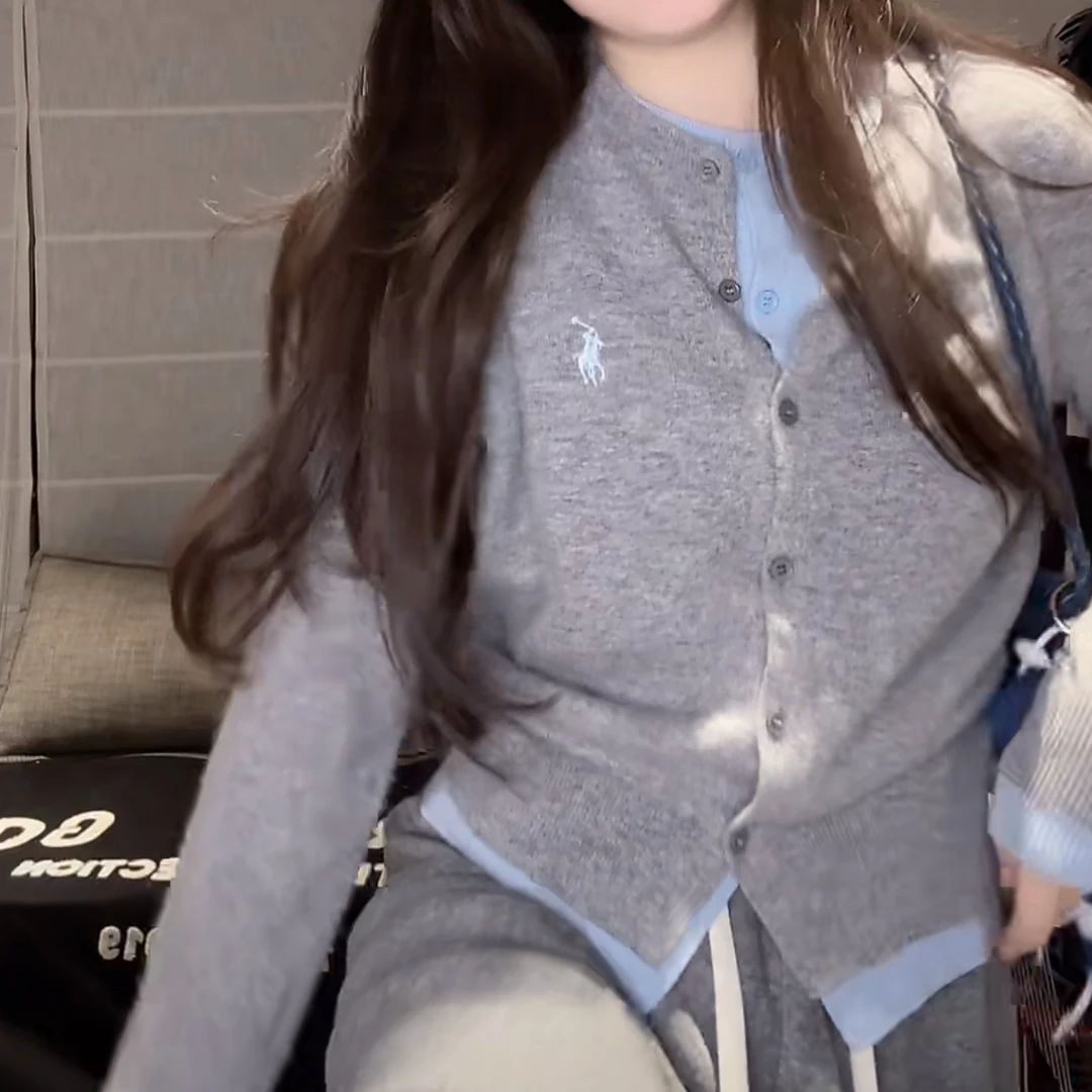 时尚网红修身显瘦假两件针织开衫2025秋冬新款设计感打底百搭上衣