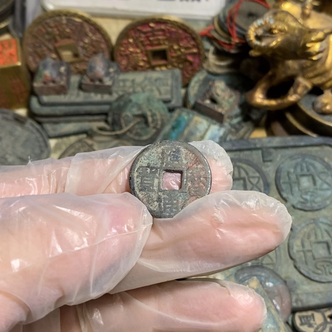 无***泪铜现代工艺品学习币