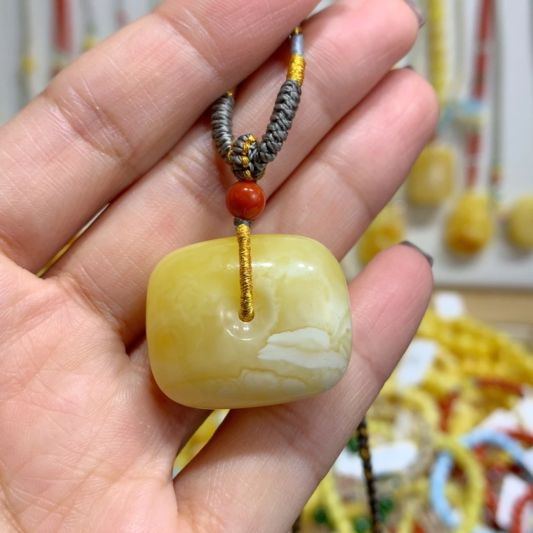 蜜蜡未镶嵌颈饰吊坠