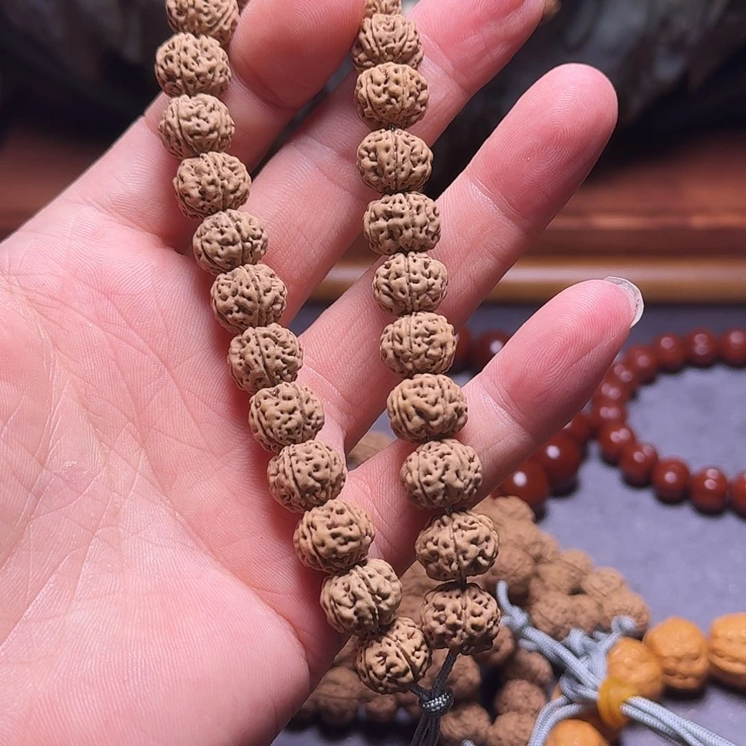 猴头核桃吊坠金刚