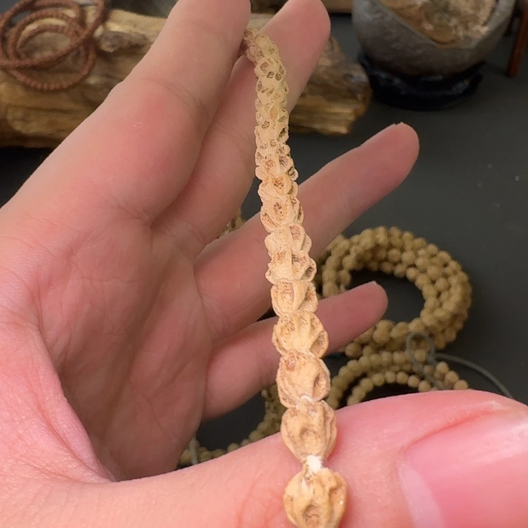 柏香籽/百香籽吊坠烟*