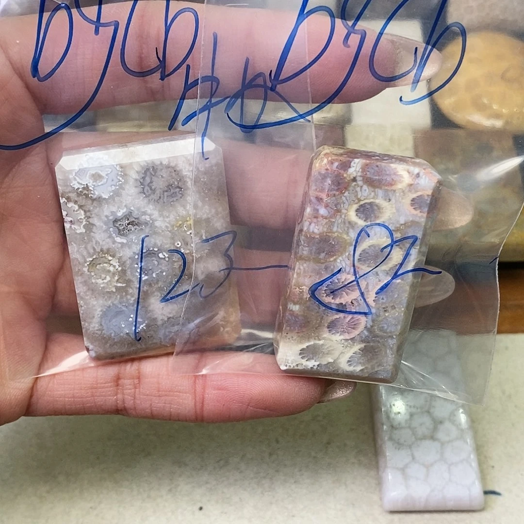 硅化玉颈饰合金b**b吊坠