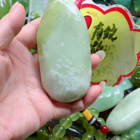 未镶嵌蛇纹石玉手把件