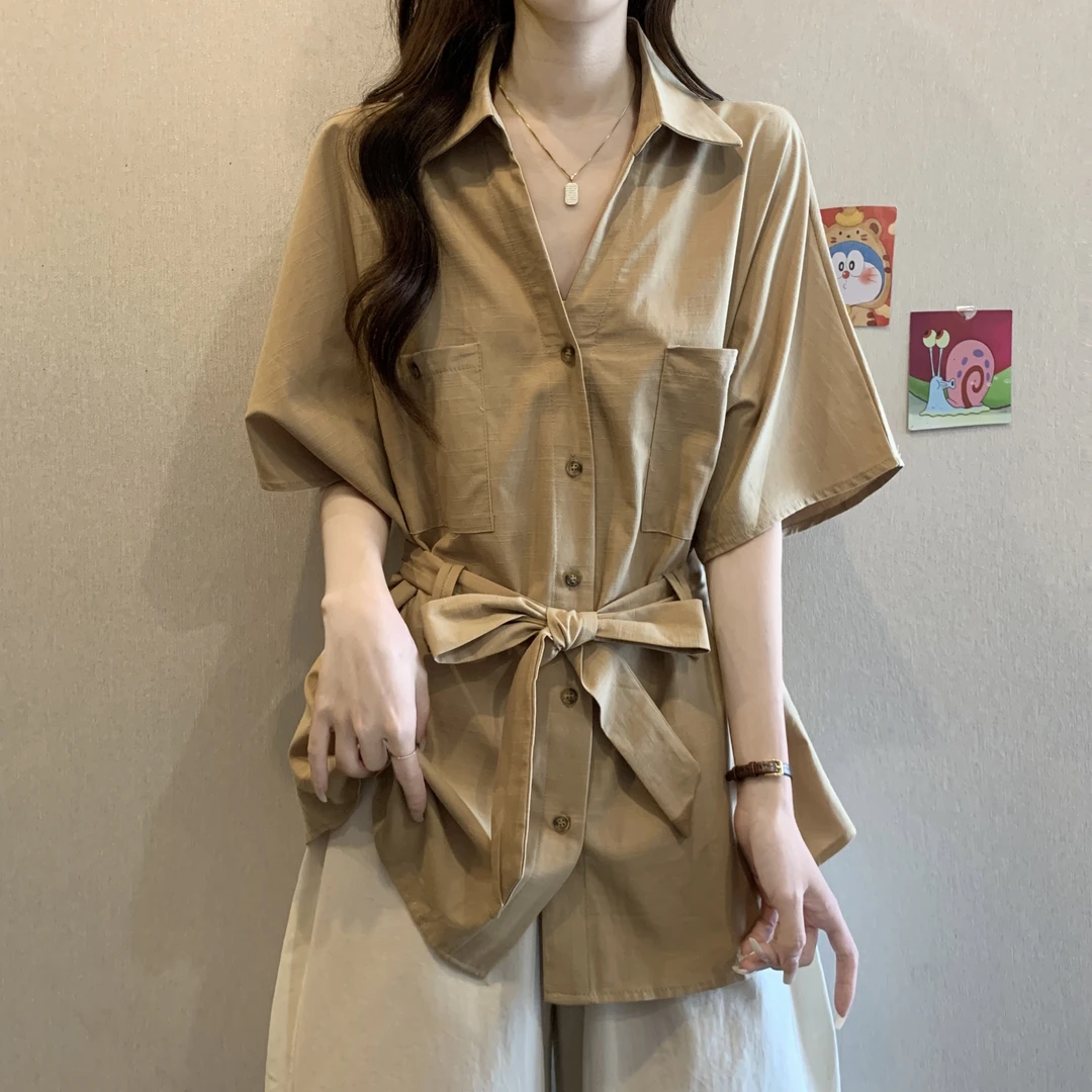 大码polo领绑带收腰短袖工装衬衫女夏季胖MM女装气质显瘦黑色上衣