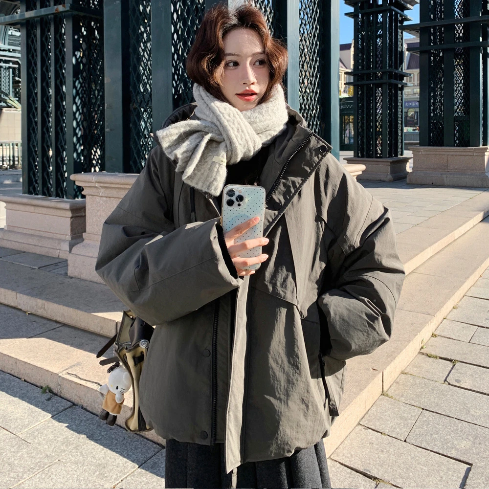 高级感工装风连帽羽绒服外套女冬季2025新款轻薄白鸭绒爆款面包服