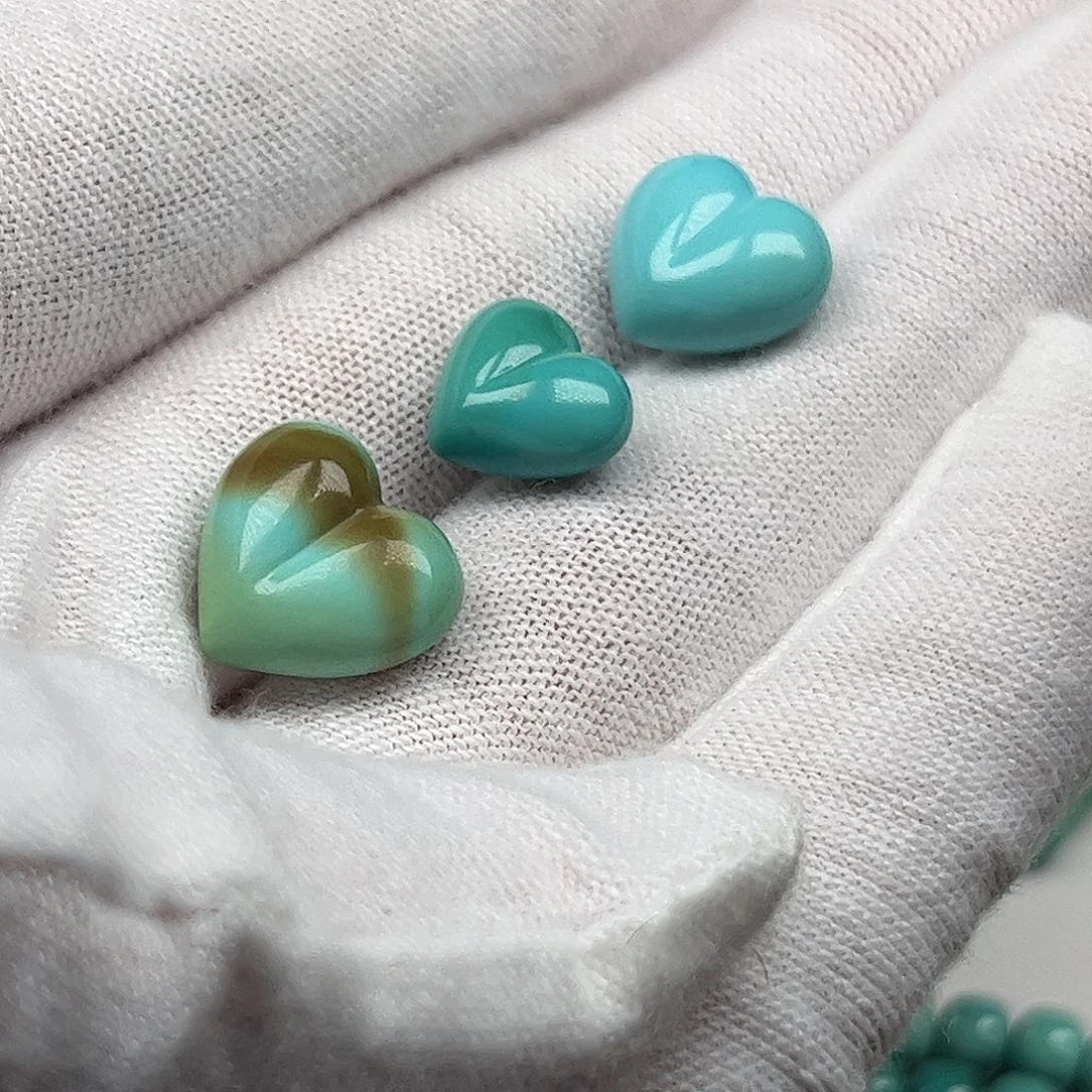 梵***森绿松石未镶嵌珠宝奇石