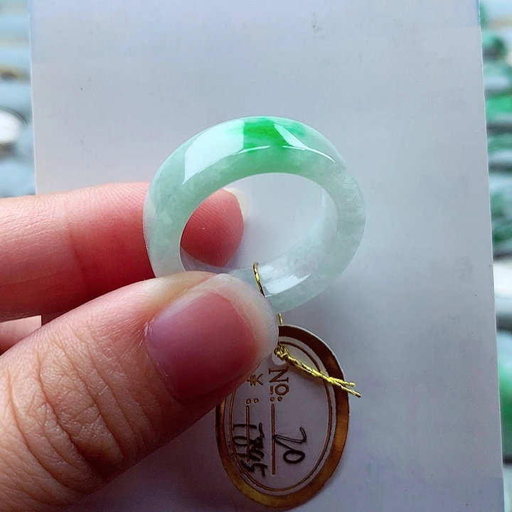翡翠未镶嵌戒指20号