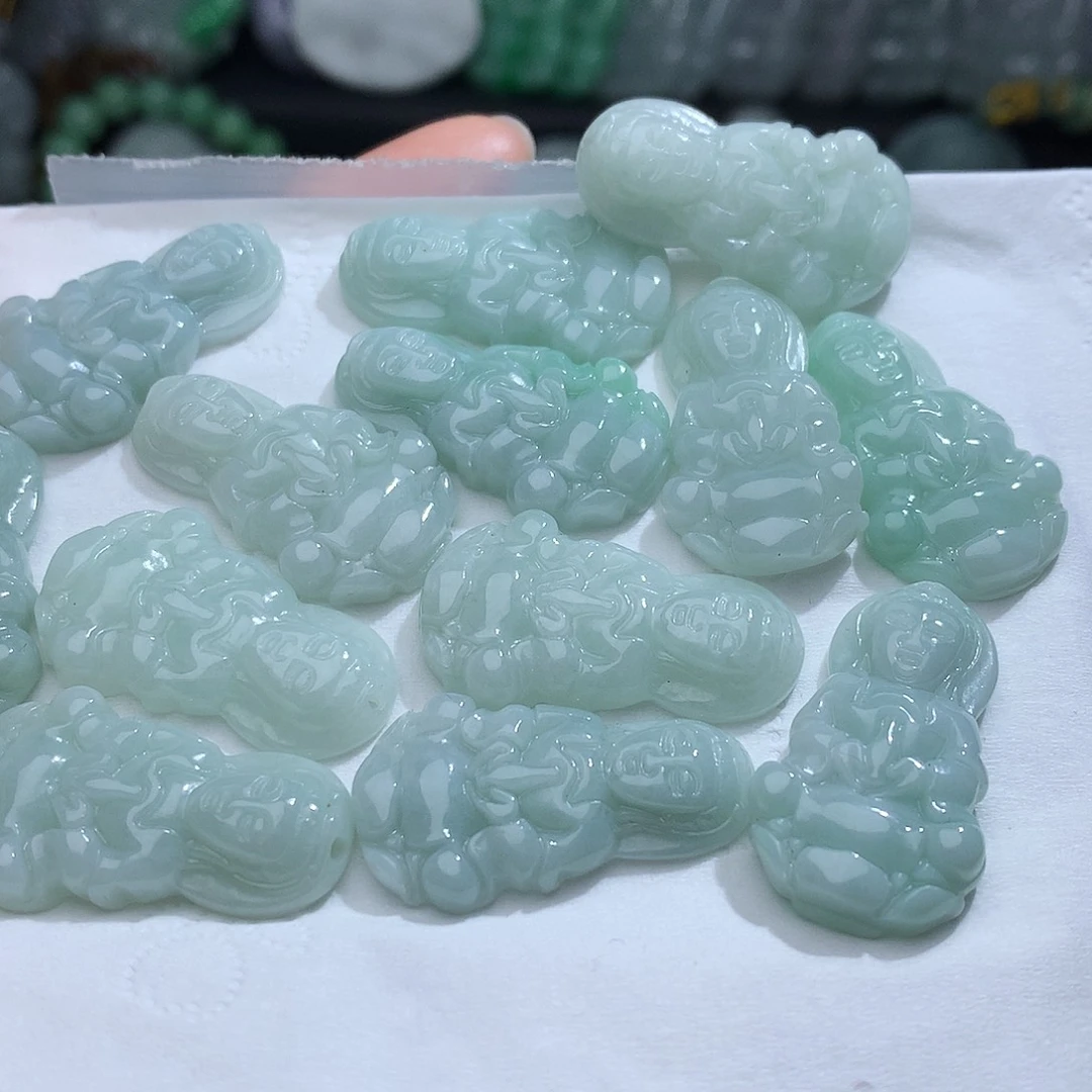 翡翠未镶嵌颈饰，多样性发其一！