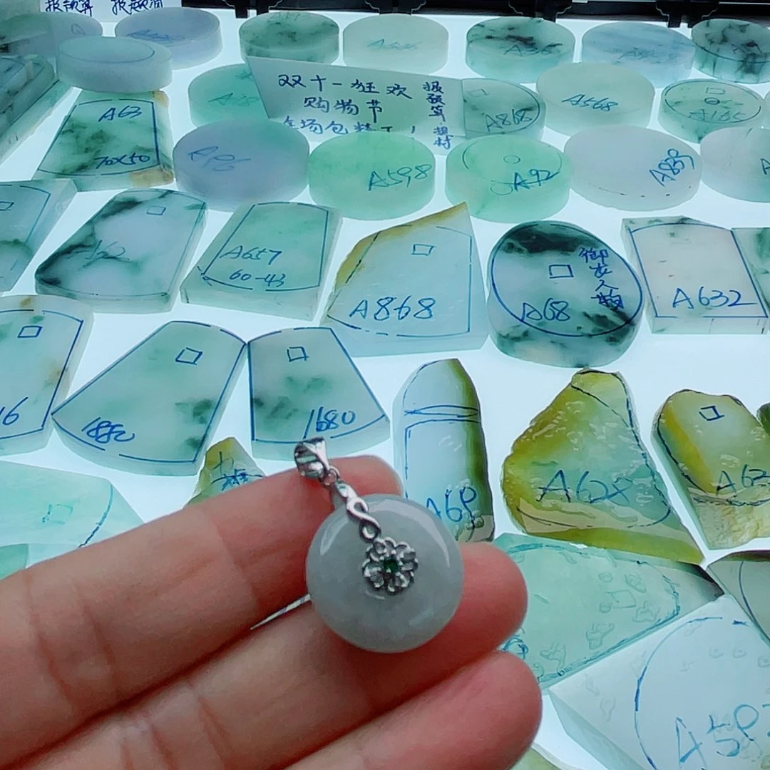 定制翡翠未镶嵌天然缅甸翡翠A货