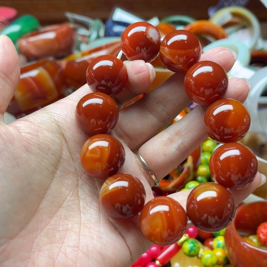 玛瑙/玉髓手镯未镶嵌