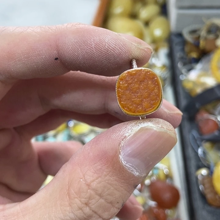 银S925镶嵌蜜蜡裸石戒指