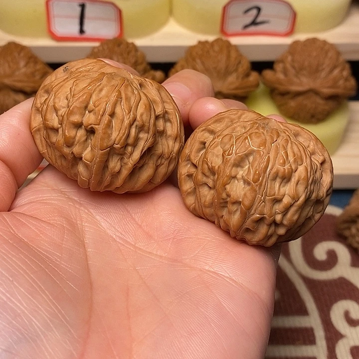 文玩核桃吊坠43正磨全品