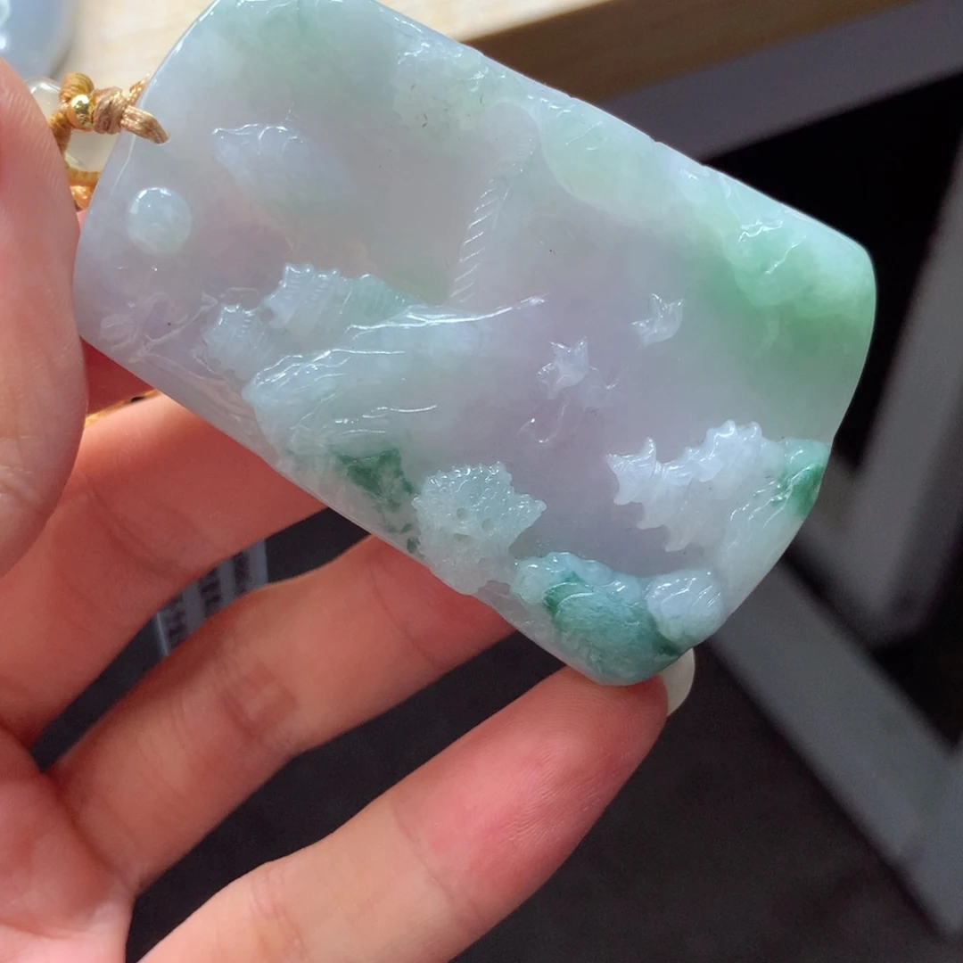 翡翠未镶嵌颈饰吊坠