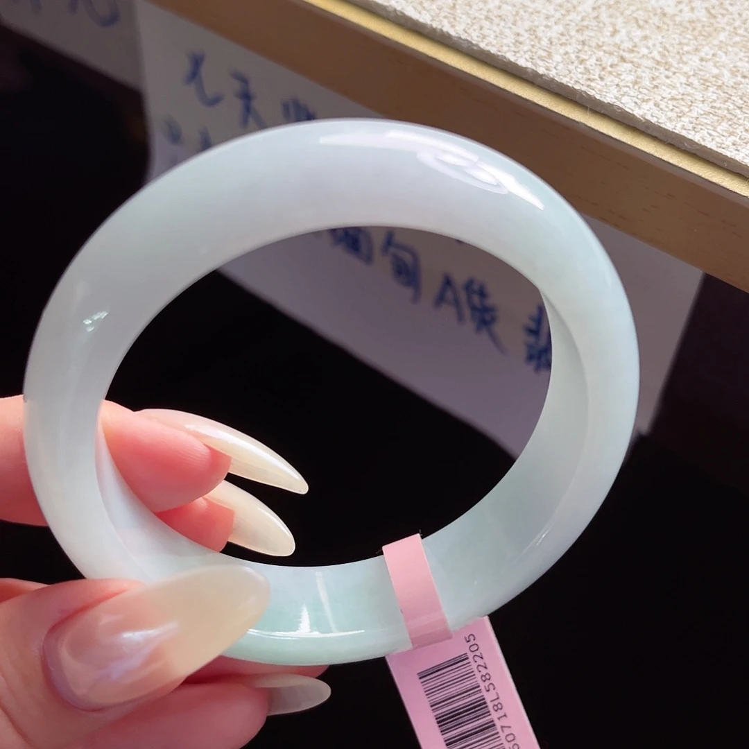 未镶嵌手镯翡翠手镯